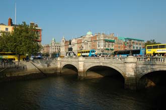 3IrlDublinBridge2.jpg